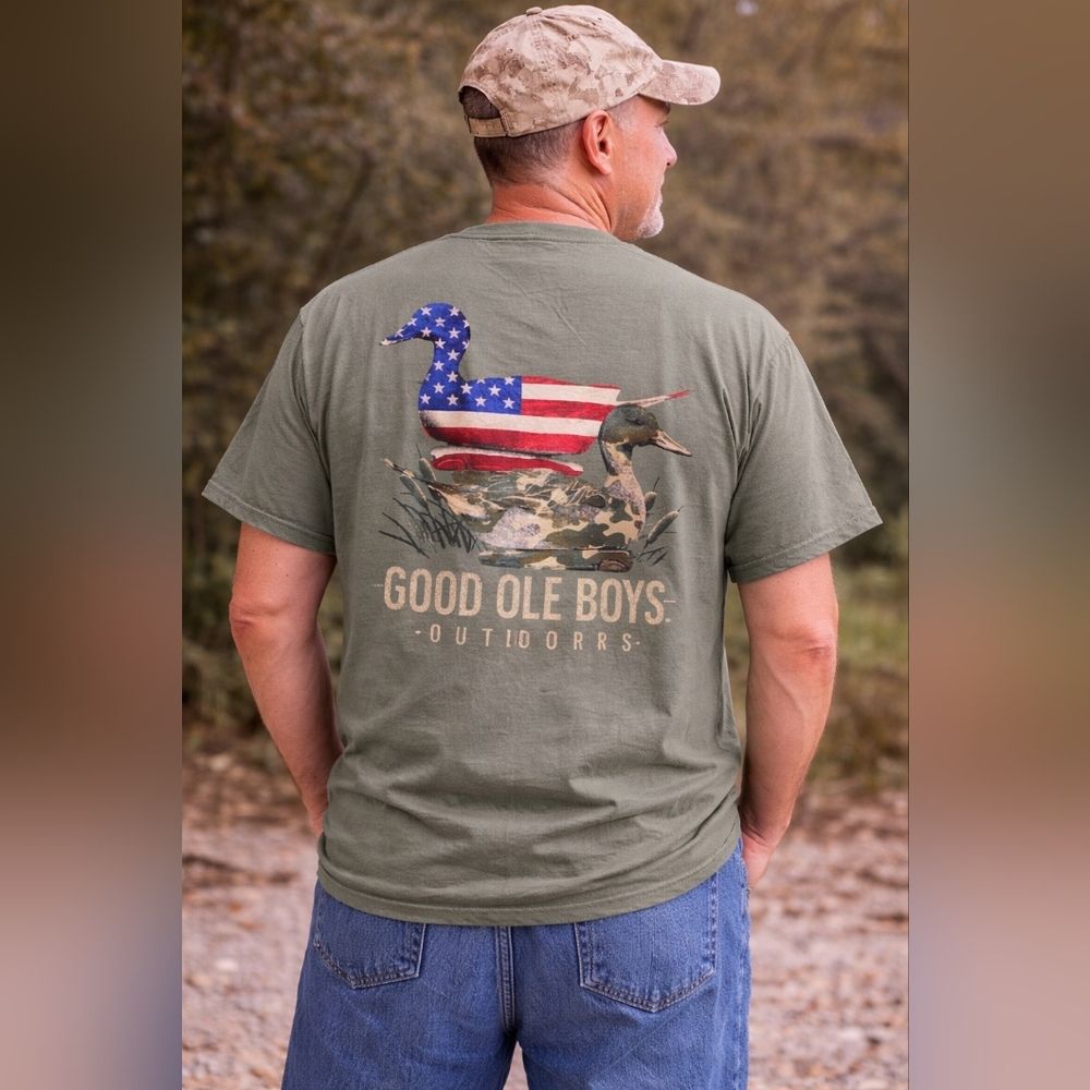 Good Ole Boys Duck Hunting Tee 🦆🇺🇸 American Flag Camo Shirt Outdoor Unisex